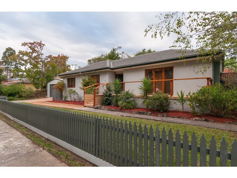 152 Lincoln Road, Croydon VIC 3136