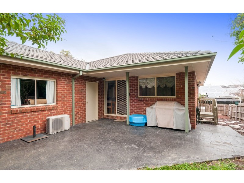 11 Keats Road, Mooroolbark VIC 3138