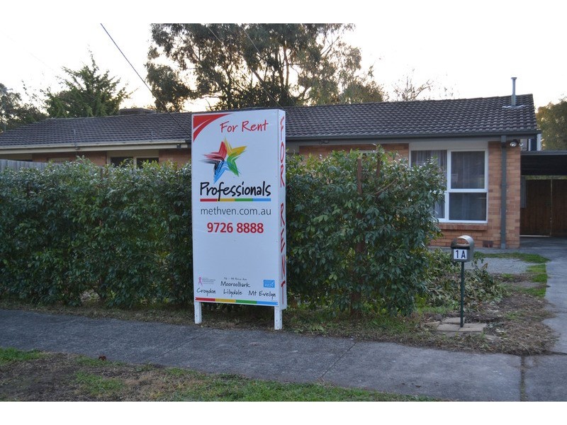 1a McDonald  Crescent, Boronia VIC 3155