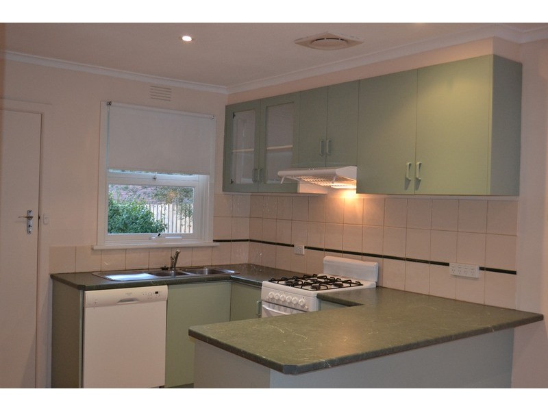 1a McDonald  Crescent, Boronia VIC 3155