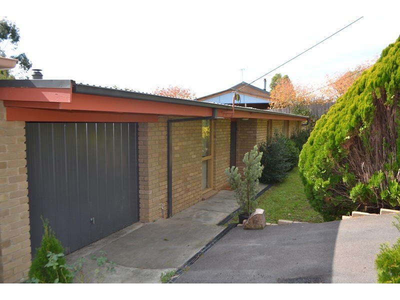 13 Raleigh Street, Seville VIC 3139
