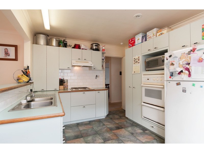 60 Lancaster Road, Mooroolbark VIC 3138