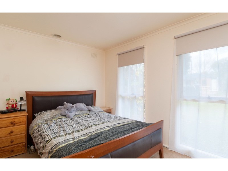 60 Lancaster Road, Mooroolbark VIC 3138