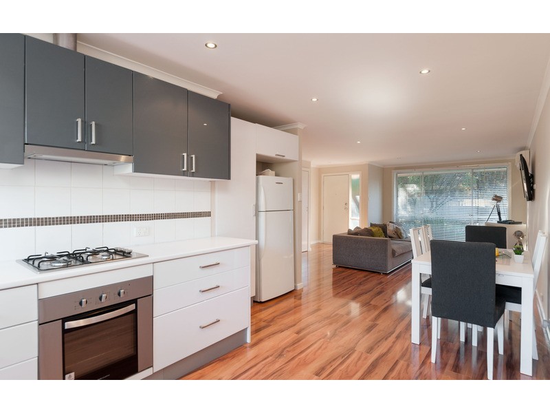 2/275 Canterbury Road, Bayswater North VIC 3153