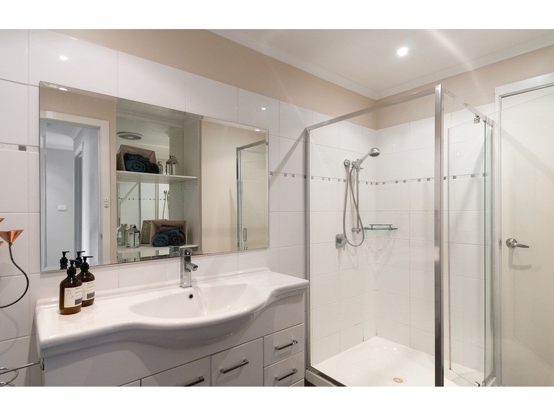 2/275 Canterbury Road, Bayswater North VIC 3153