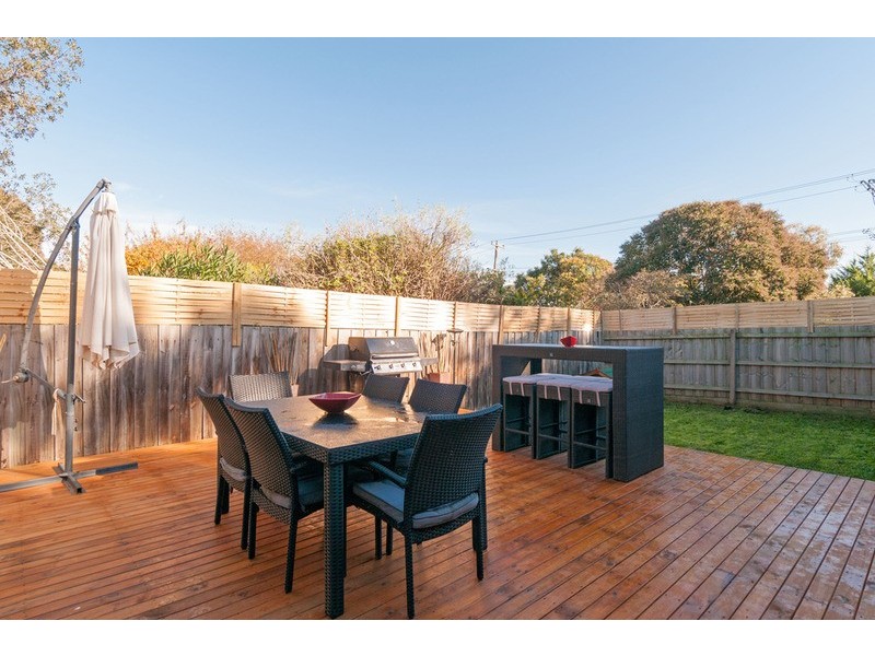 2/275 Canterbury Road, Bayswater North VIC 3153