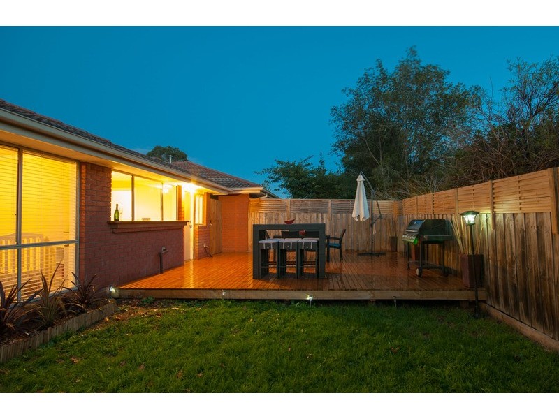 2/275 Canterbury Road, Bayswater North VIC 3153