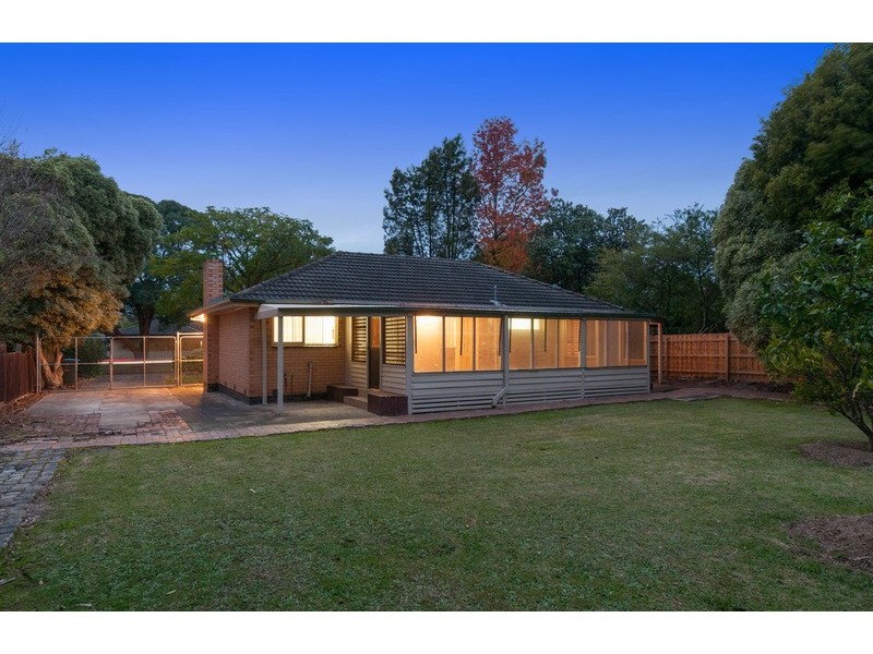 7 Wickham Road, Croydon VIC 3136