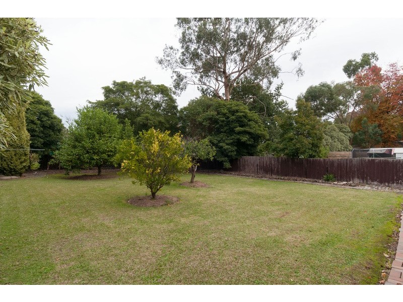 7 Wickham Road, Croydon VIC 3136