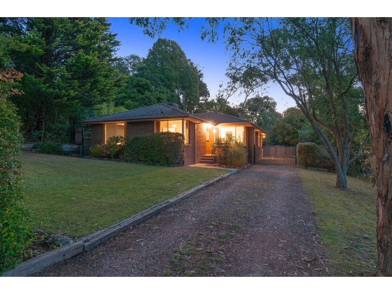 13 Tiffany Court, Montrose VIC 3765