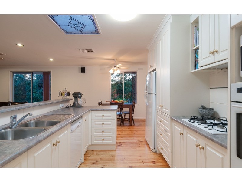 13 Tiffany Court, Montrose VIC 3765