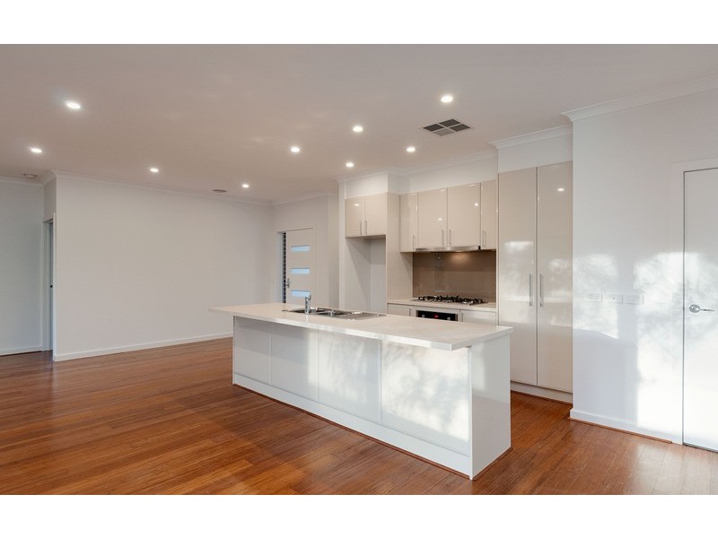 7a Dixon Avenue, Croydon VIC 3136