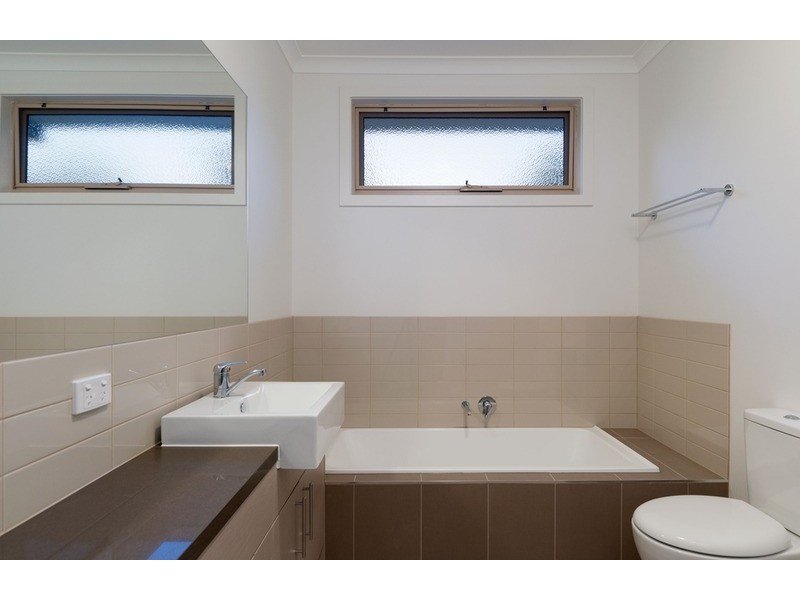 7a Dixon Avenue, Croydon VIC 3136