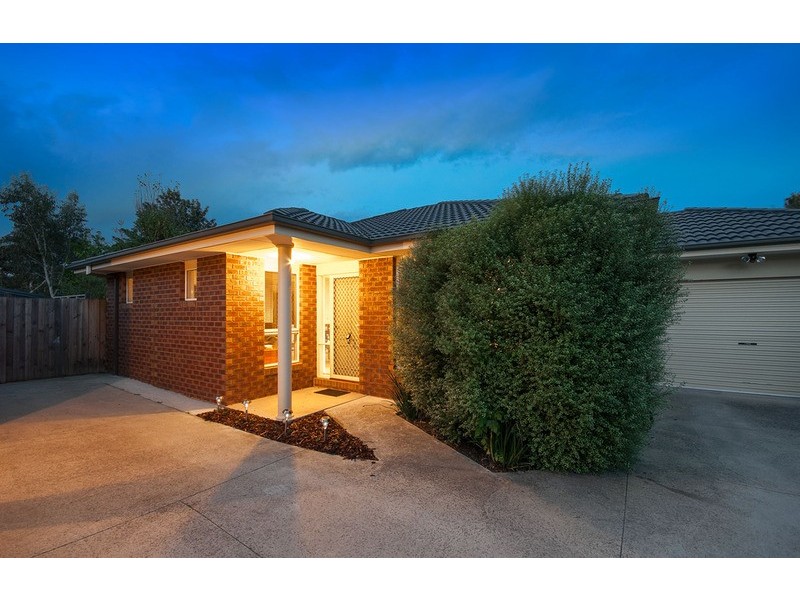 4/5 Forest Way, Kilsyth VIC 3137
