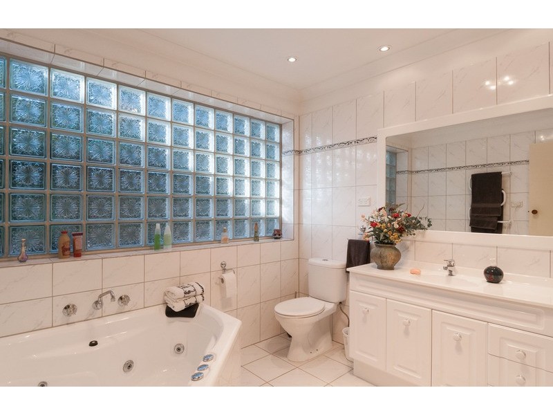 104 Pembroke Road, Mooroolbark VIC 3138