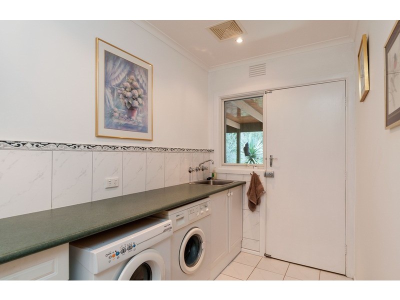 104 Pembroke Road, Mooroolbark VIC 3138