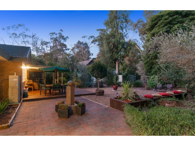 104 Pembroke Road, Mooroolbark VIC 3138