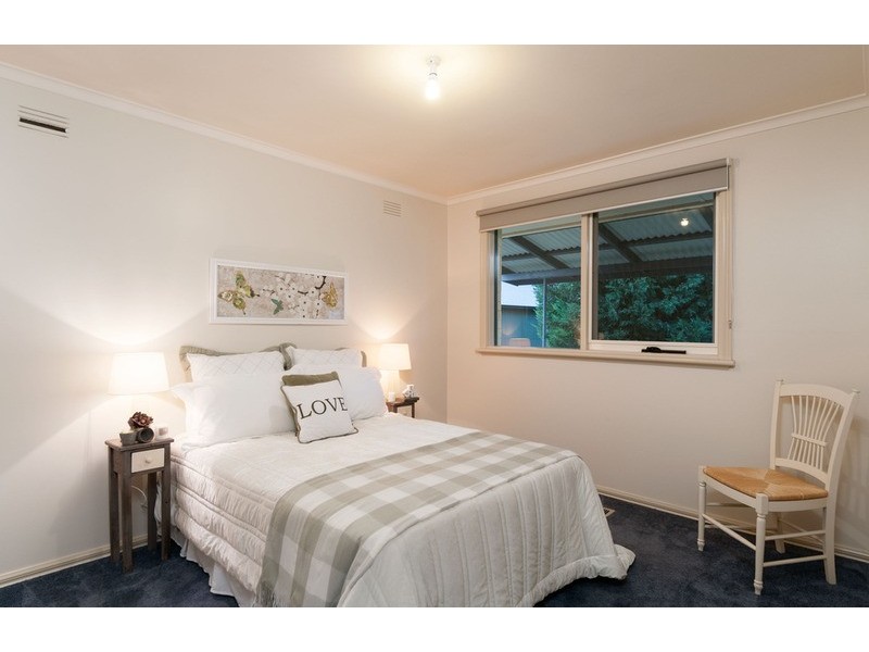 14 School Road, Seville VIC 3139