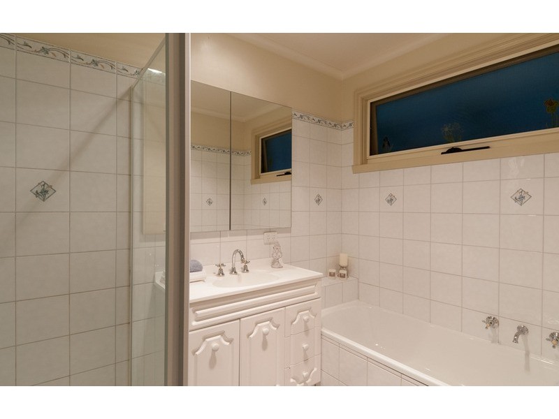 14 School Road, Seville VIC 3139