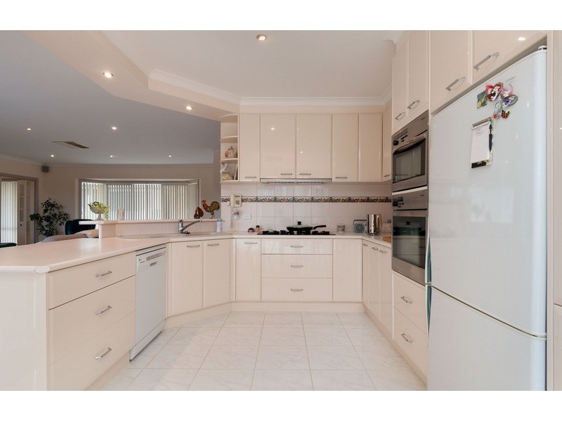 17 Neryl Court, Mooroolbark VIC 3138