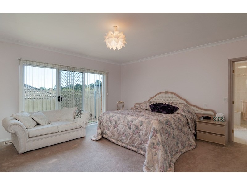 17 Neryl Court, Mooroolbark VIC 3138