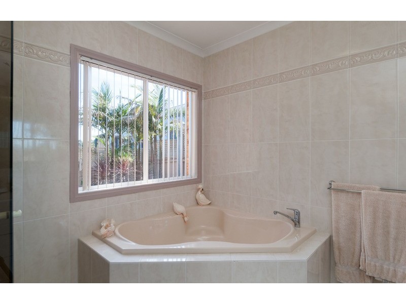 17 Neryl Court, Mooroolbark VIC 3138