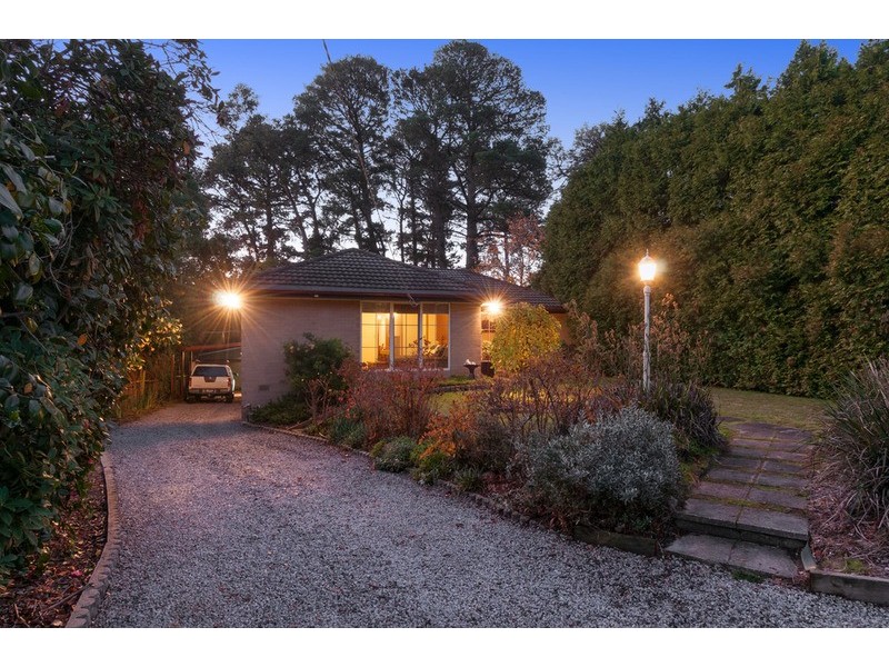 11 Walker Road, Montrose VIC 3765