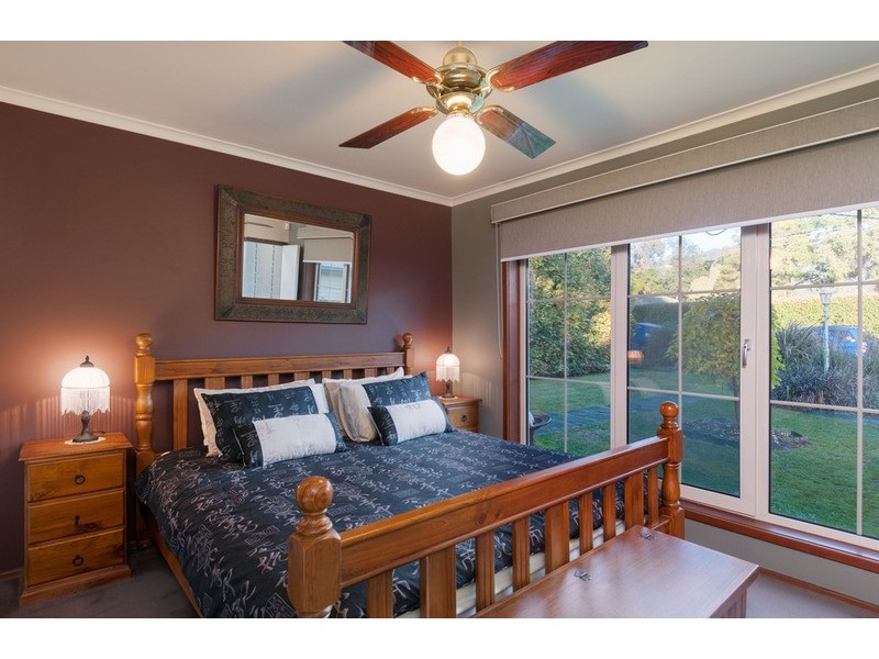 11 Walker Road, Montrose VIC 3765