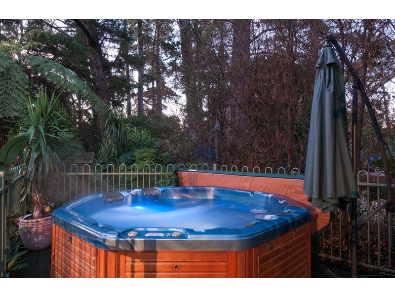 11 Walker Road, Montrose VIC 3765