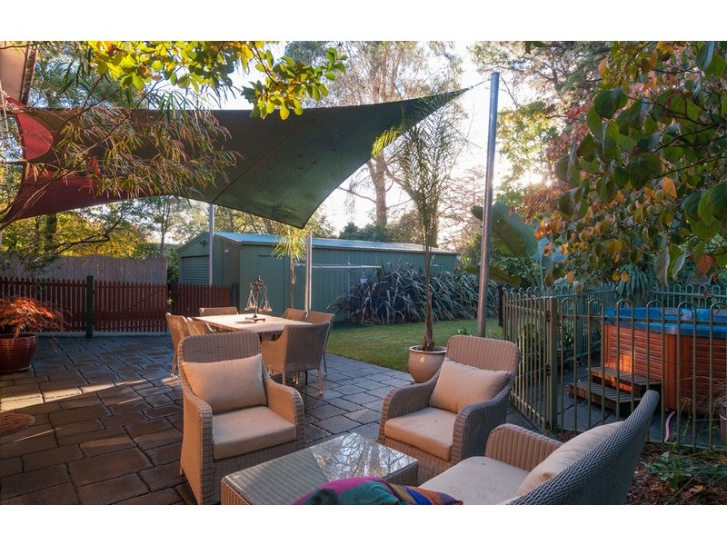 11 Walker Road, Montrose VIC 3765