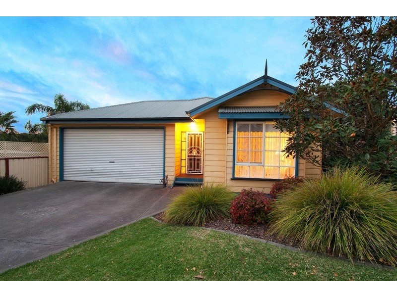 6 Greenridge Court, Chirnside Park VIC 3116
