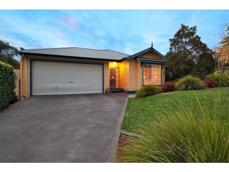 6 Greenridge Court, Chirnside Park VIC 3116