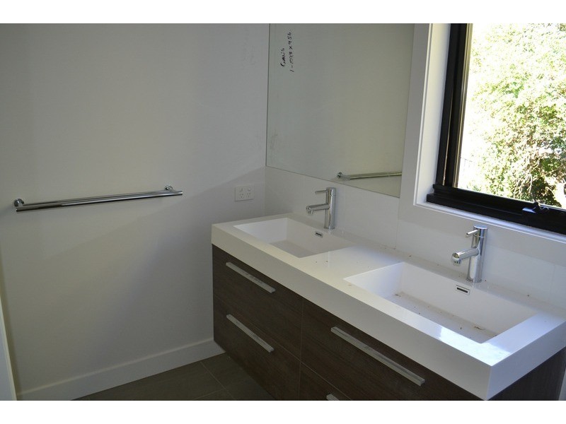 12a Dobell Place, Mooroolbark VIC 3138