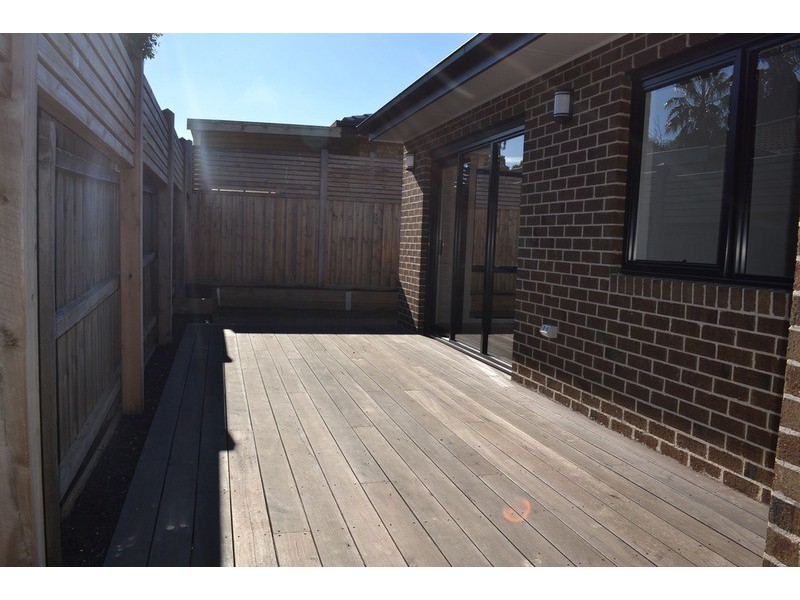 12a Dobell Place, Mooroolbark VIC 3138