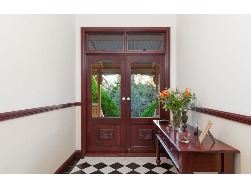 87 Edinburgh  Road, Lilydale VIC 3140