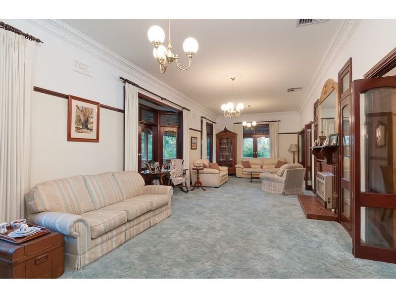 87 Edinburgh  Road, Lilydale VIC 3140