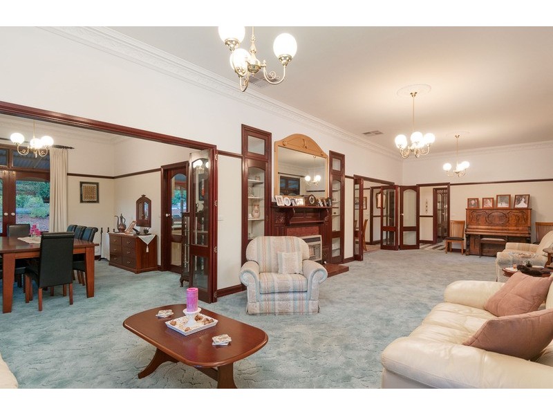 87 Edinburgh  Road, Lilydale VIC 3140