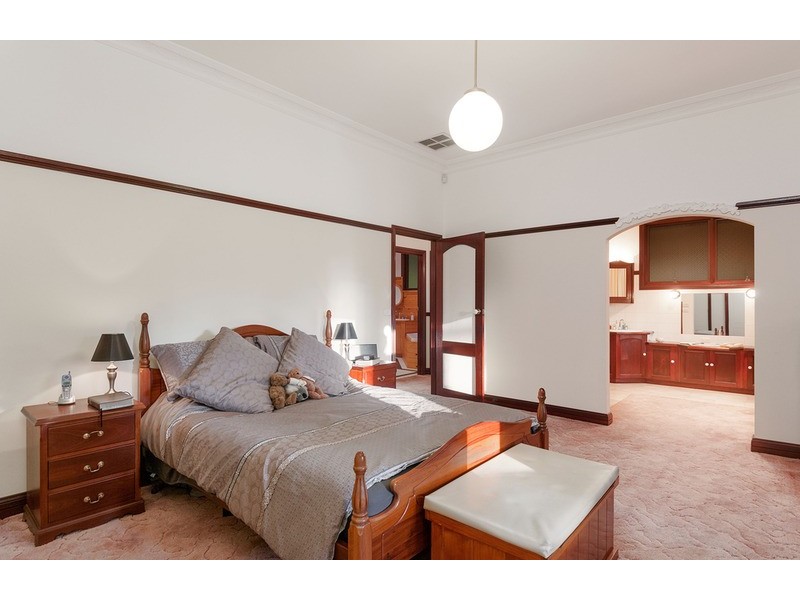 87 Edinburgh  Road, Lilydale VIC 3140