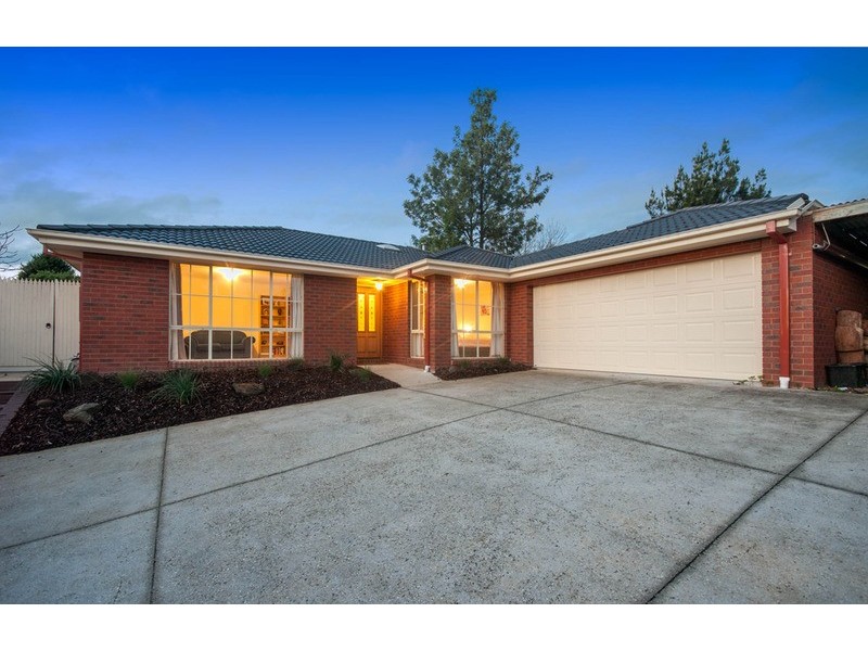 20a Carawa Street, Mooroolbark VIC 3138