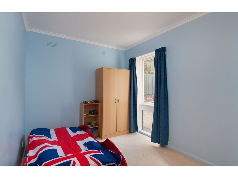 2/62 Surrey Road East, Croydon VIC 3136