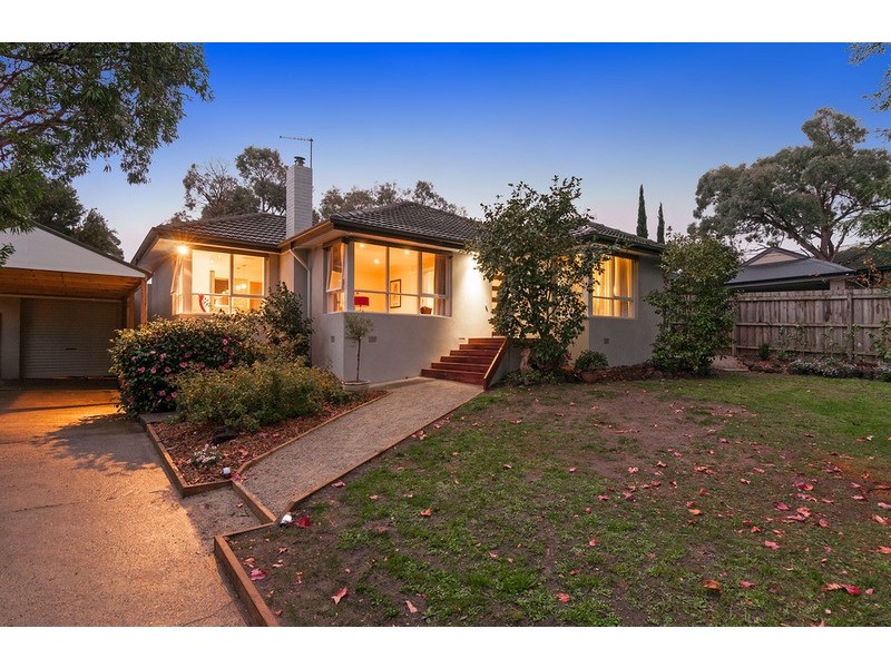 114 Lincoln Road, Croydon VIC 3136