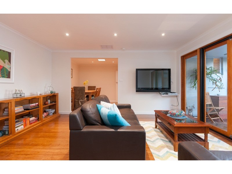 114 Lincoln Road, Croydon VIC 3136