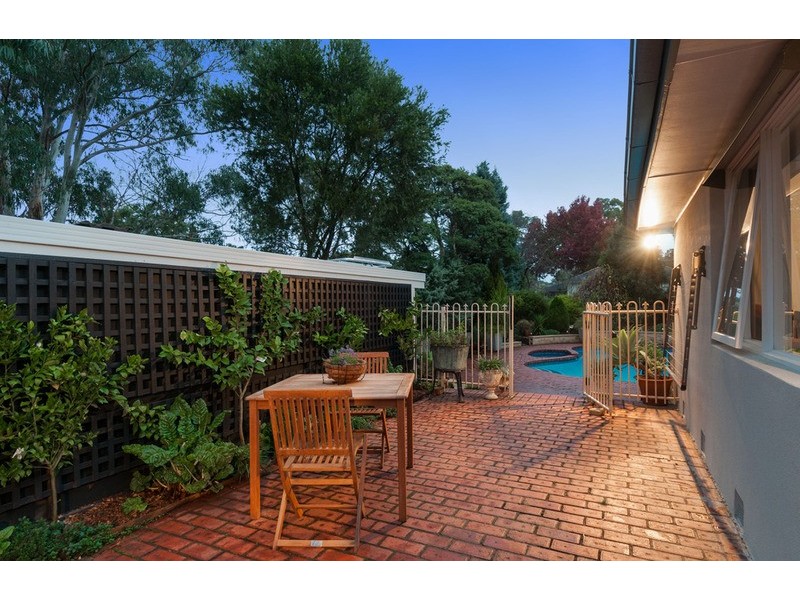 114 Lincoln Road, Croydon VIC 3136