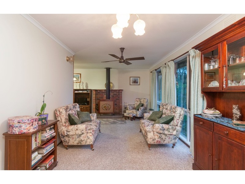 12 Braeside Drive, Launching Place VIC 3139