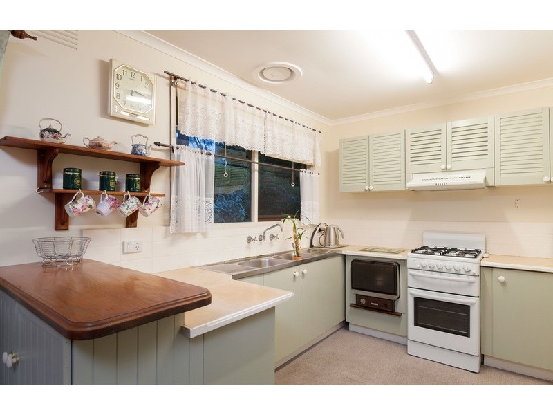 12 Braeside Drive, Launching Place VIC 3139