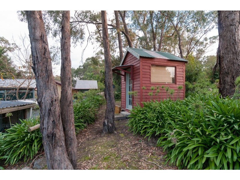 12 Braeside Drive, Launching Place VIC 3139