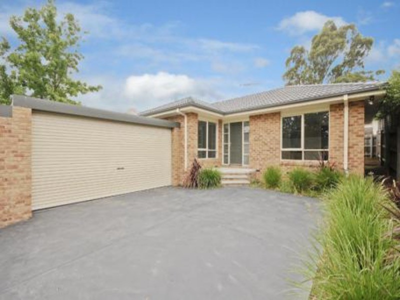 38a Esther  Crescent, Mooroolbark VIC 3138