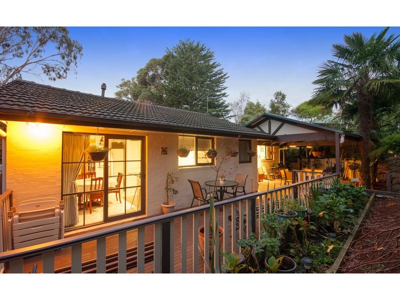 27 Rangeview Road, Mount Evelyn VIC 3796