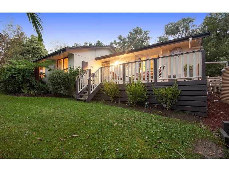 27 Rangeview Road, Mount Evelyn VIC 3796