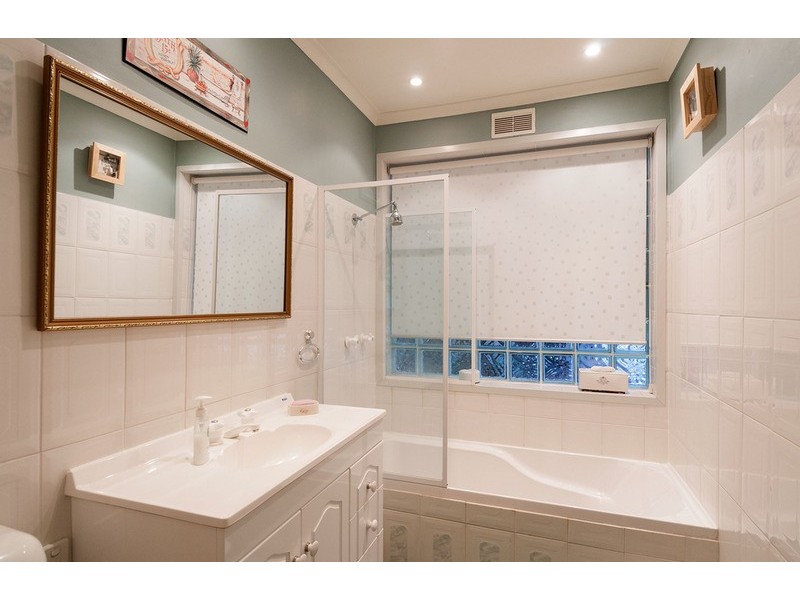 27 Rangeview Road, Mount Evelyn VIC 3796